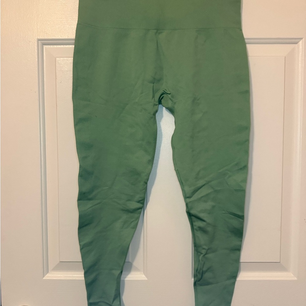SET Active Green Leggings